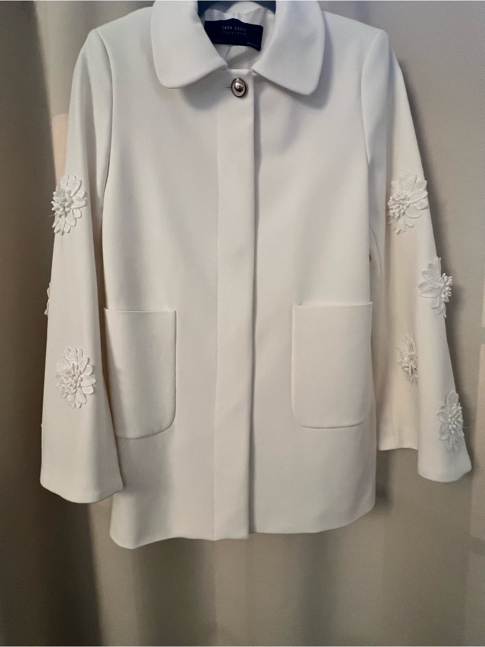 Zara White Floral-Appliqué jacket